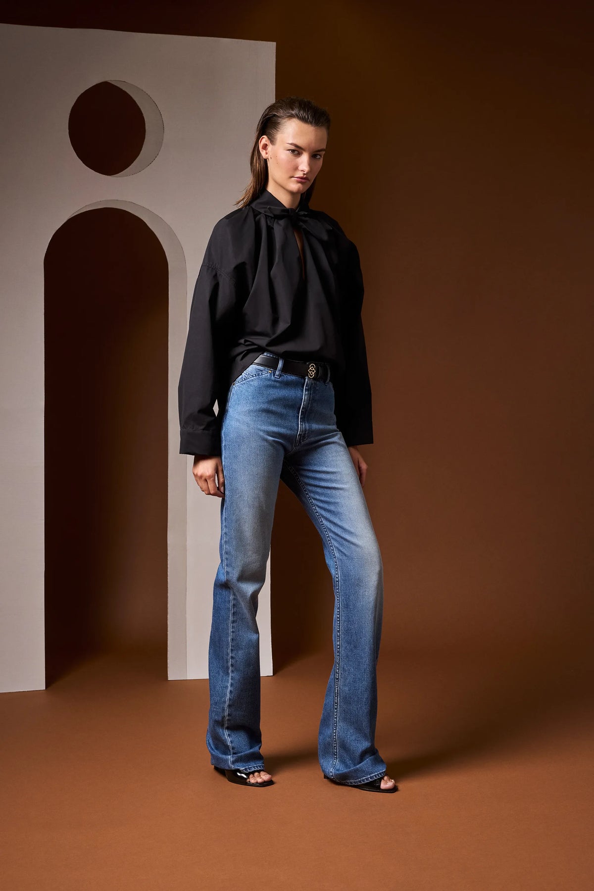 LOOK 18