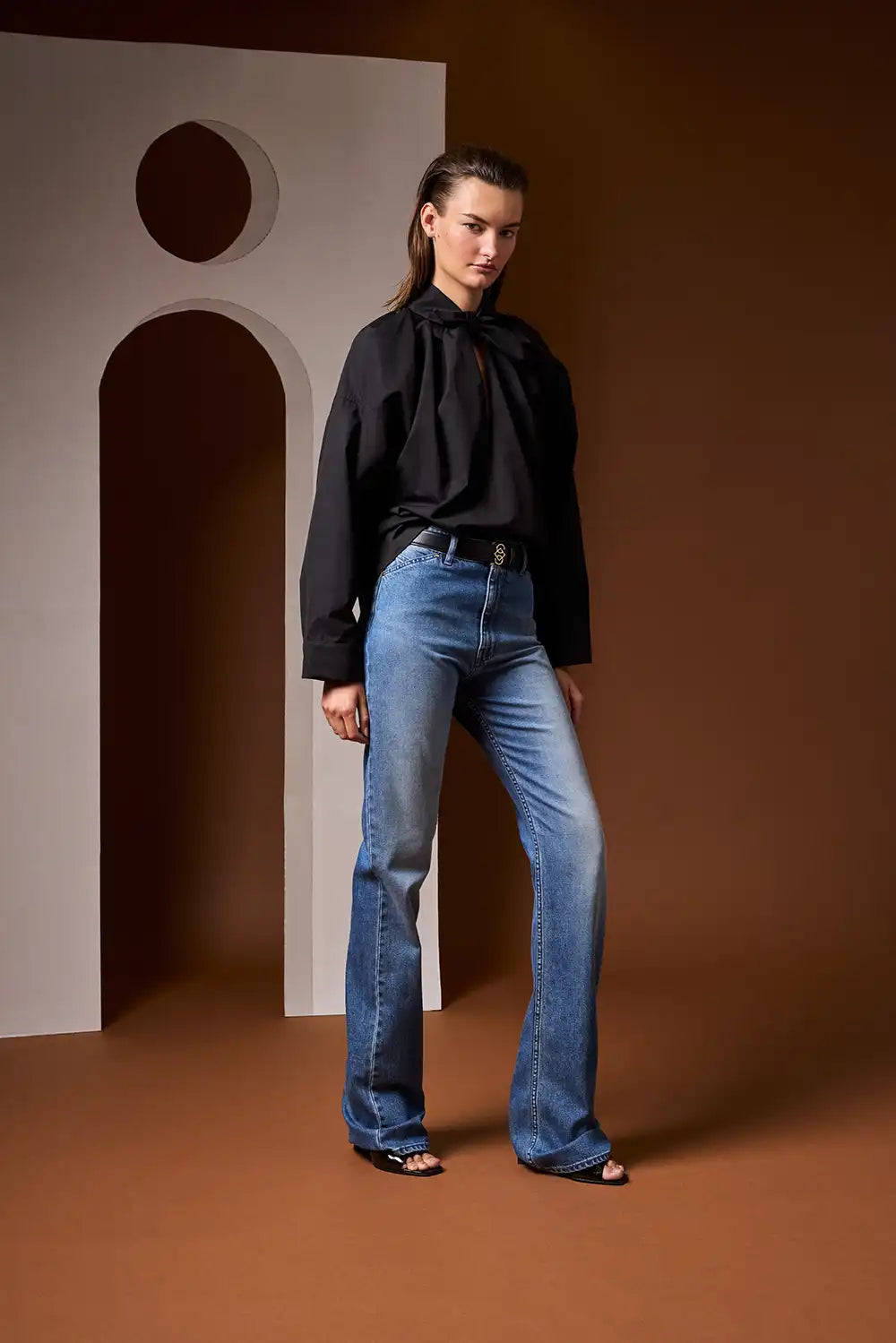 LOOK 18